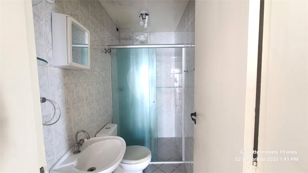 Apartamento à venda com 3 quartos, sendo 1 suíte, em Vila Gilda, Santo André, SP