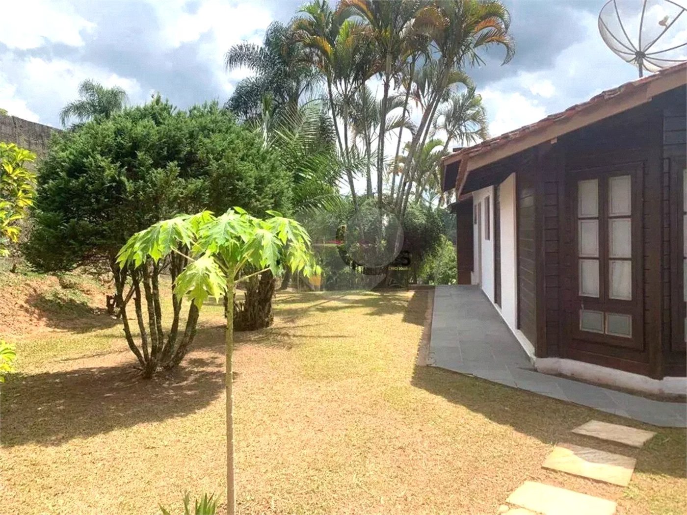 Chácara à venda com 4 quartos, sendo 1 suíte, em Ville Saint James I, Campo Limpo Paulista, SP
