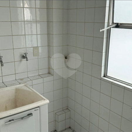 Casa à venda com 3 quartos, sendo 1 suíte, no condomínio Residencial Vera Lucia, Sorocaba - SP