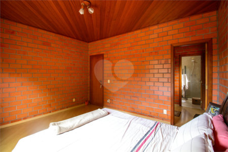 Chácara à venda com 4 quartos, sendo 2 suítes, em Jardim Oriental, Mairinque, SP