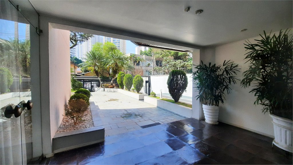 Apartamento à venda com 3 quartos, sendo 1 suíte, em Jardim Marajoara, São Paulo, SP