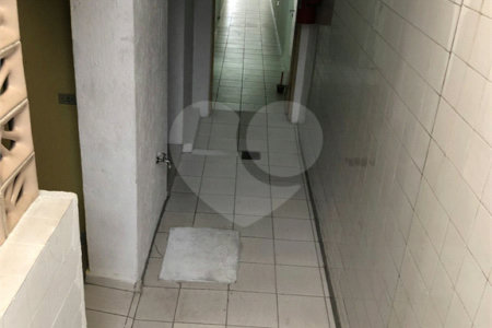 Casa à venda com 6 quartos, sendo 2 suítes, em Vila Monumento, São Paulo, SP