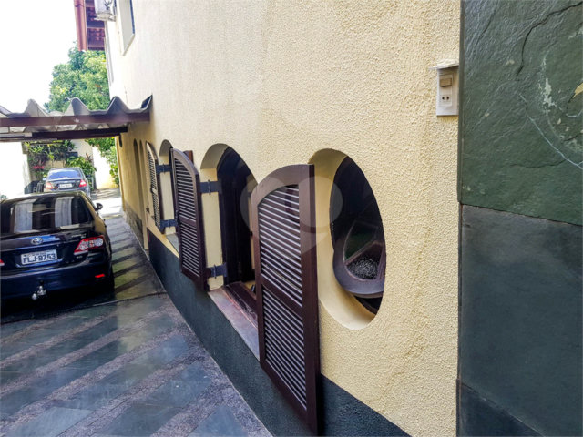 Sobrado à venda com 4 suítes em Santana, São Paulo, SP