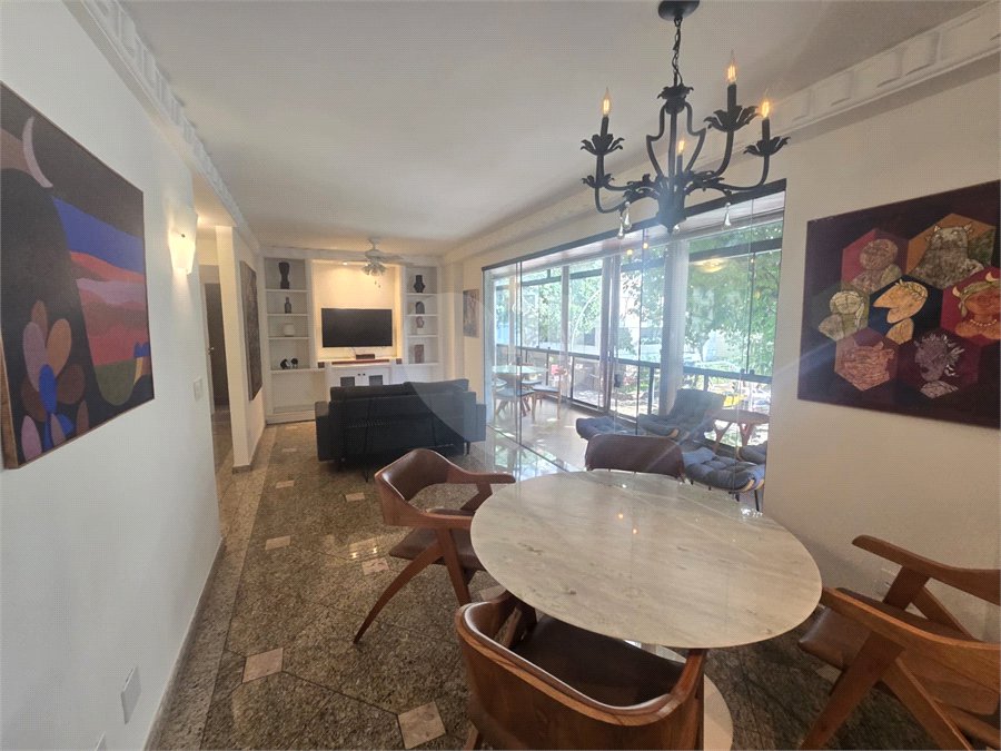 Apartamento à venda ou para alugar com 2 quartos, sendo 1 suíte, em Leblon, Rio de Janeiro, RJ