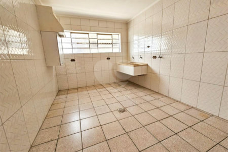 Casa à venda com 3 quartos, sendo 1 suíte, em Vila Maria Alta, São Paulo, SP