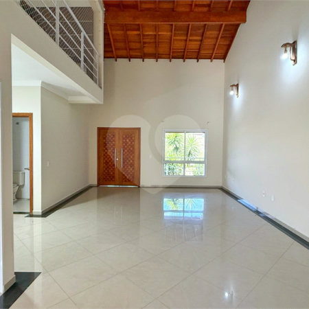 Casa à venda ou para alugar com 3 quartos, sendo 1 suíte,  no condomínio Portal de Itaici, Indaiatuba - SP