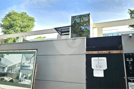 Casa à venda com 3 suítes no condomínio Residencial Heron 140, São Paulo - SP