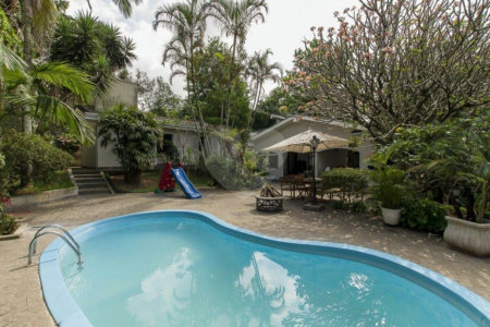 Casa à venda com 5 suítes em Vila Tramontano, São Paulo, SP