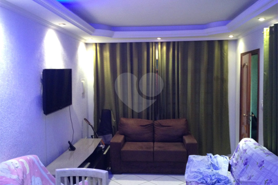 Sobrado à venda com 3 quartos, sendo 1 suíte, em Jardim Santa Clara, Guarulhos, SP