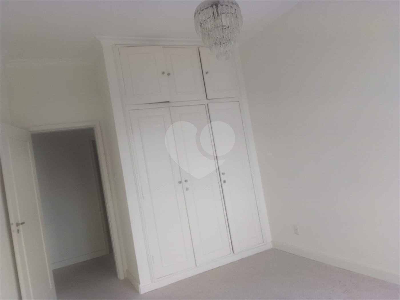 Apartamento à venda com 4 quartos, sendo 1 suíte, em República, São Paulo, SP