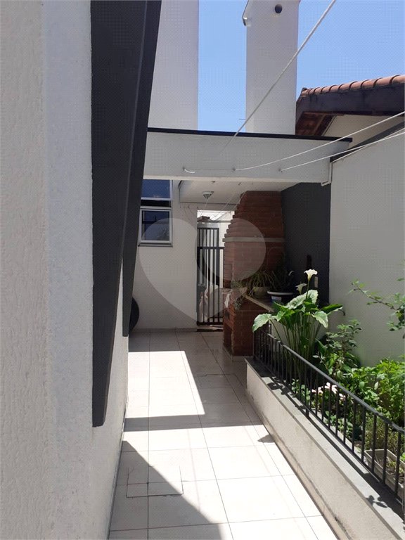 Sobrado à venda com 3 quartos, sendo 1 suíte, em Parque Santana, Mogi das Cruzes, SP