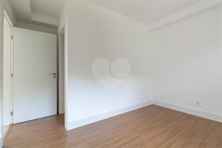 Apartamento à venda com 2 suítes em Jardim Morumbi, São Paulo, SP