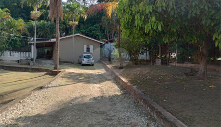 Chácara à venda com 3 quartos, sendo 1 suíte,  em Colinas de Indaiatuba, Indaiatuba, SP