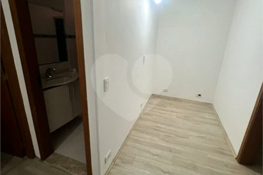 Casa à venda com 3 quartos, sendo 1 suíte, em Conjunto Residencial Vista Verde, São Paulo, SP