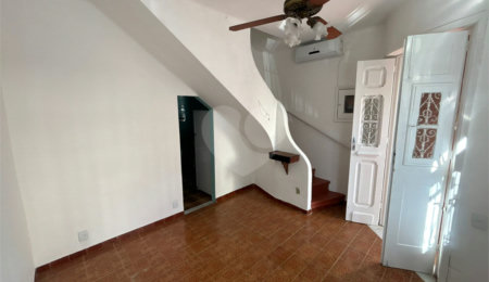 Casa à venda com 3 quartos, sendo 1 suíte,  em Vila Isabel, Rio de Janeiro, RJ