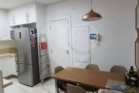 Casa à venda com 3 suítes no condomínio Metropolitan, São Paulo - SP