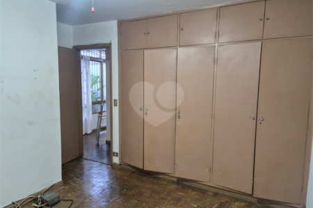 Casa à venda com 4 quartos, sendo 2 suítes, em Vila Mascote, São Paulo, SP