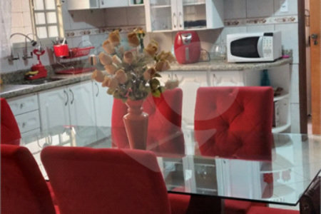 Casa à venda com 3 quartos, sendo 2 suítes, em Vila Harmonia, Araraquara, SP