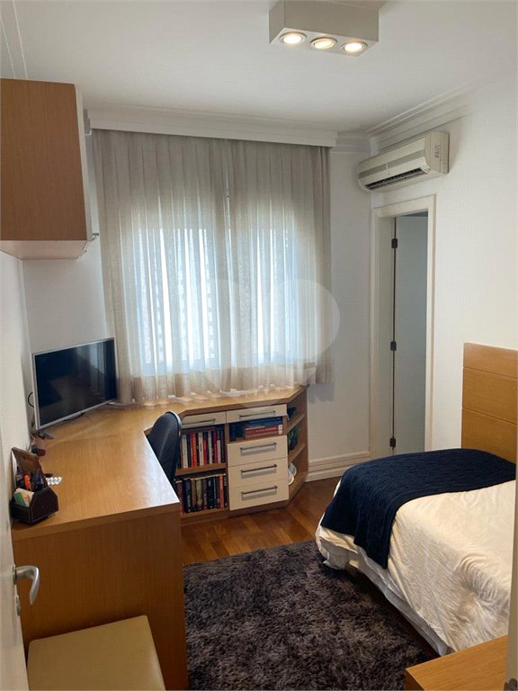 Apartamento à venda com 3 suítes em Vila Gertrudes, São Paulo, SP
