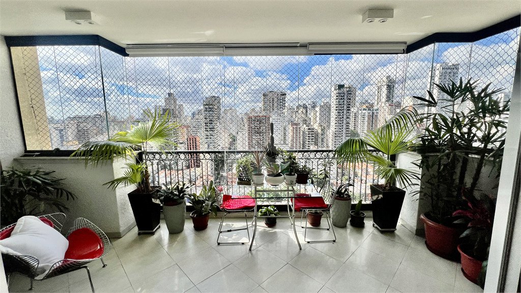 Apartamento à venda com 3 suítes em Perdizes, São Paulo, SP