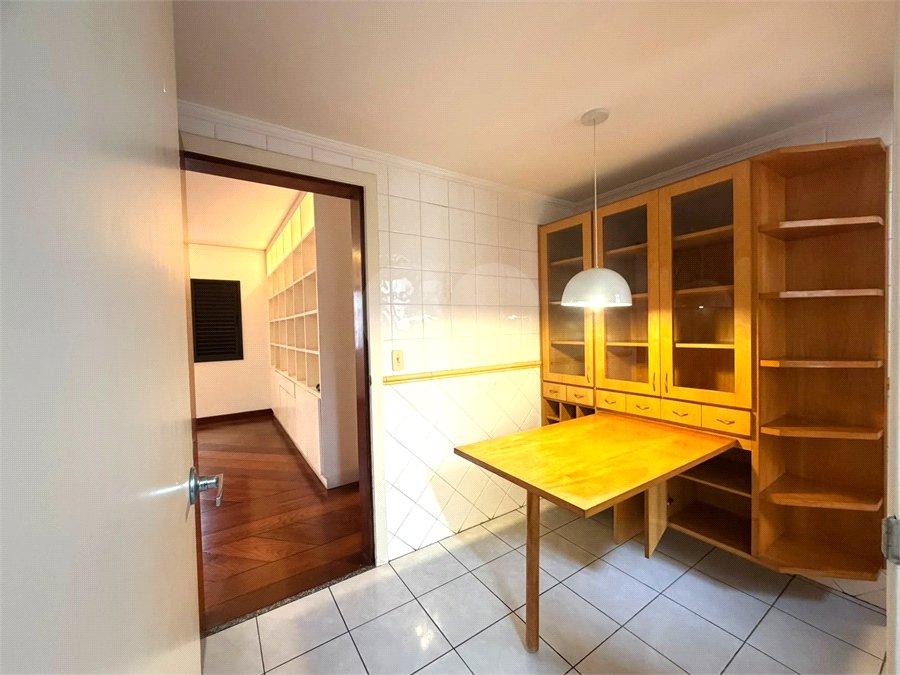 Apartamento à venda com 3 suítes em Vila Suzana, São Paulo, SP