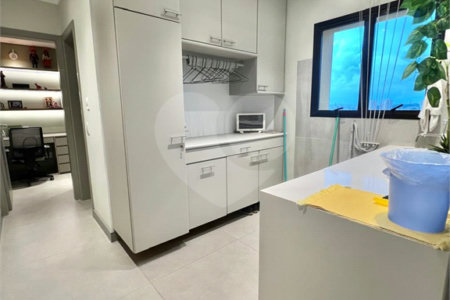 Apartamento à venda com 3 quartos, sendo 1 suíte, em Parque São Domingos, São Paulo, SP