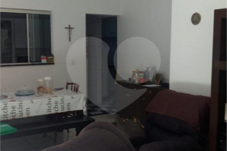 Casa Térrea à venda com 3 quartos, sendo 1 suíte, em Jardim Oriental, São Paulo, SP