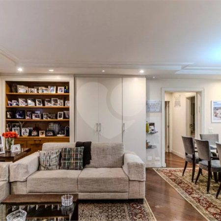 Apartamento à venda com 3 quartos, sendo 1 suíte,  em Higienópolis, São Paulo, SP