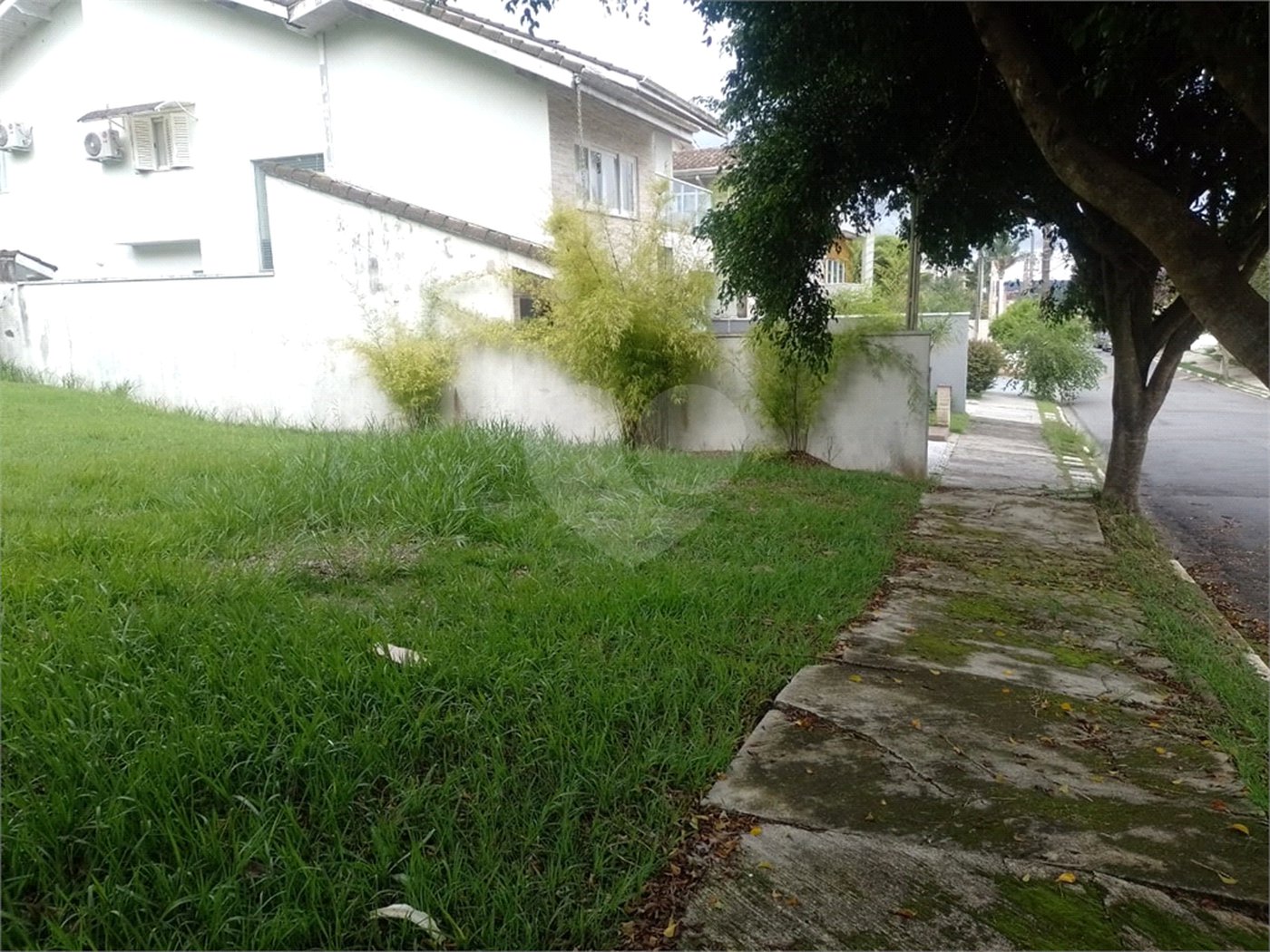 Terreno à venda no condomínio Real Park - Vila Oliveira, Mogi das Cruzes - SP