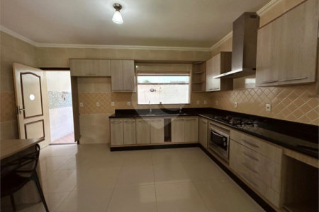 Casa à venda com 1 quarto, sendo 3 suítes,  em Outerio da Glória, Porto Seguro, BA