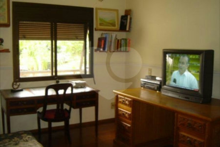 Apartamento à venda com 4 quartos, sendo 2 suítes,  em Vila Suzana, São Paulo, SP