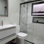 Casa para alugar com 5 quartos, sendo 1 suíte, no condomínio Figueira Garden, Atibaia - SP