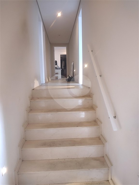 Casa à venda com 6 quartos, sendo 3 suítes, em Jardim Guedala, São Paulo, SP