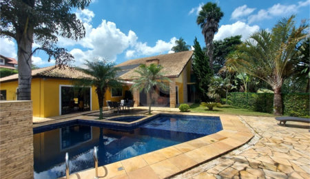 Casa à venda com 5 suítes em Canguera, São Roque, SP