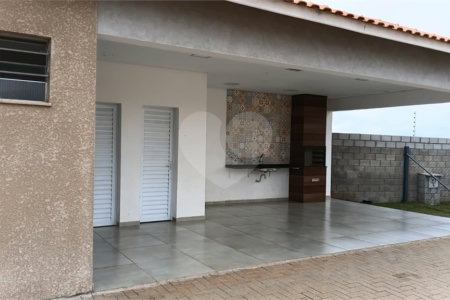 Casa à venda com 2 quartos em Vila Popular, Itapetininga, SP