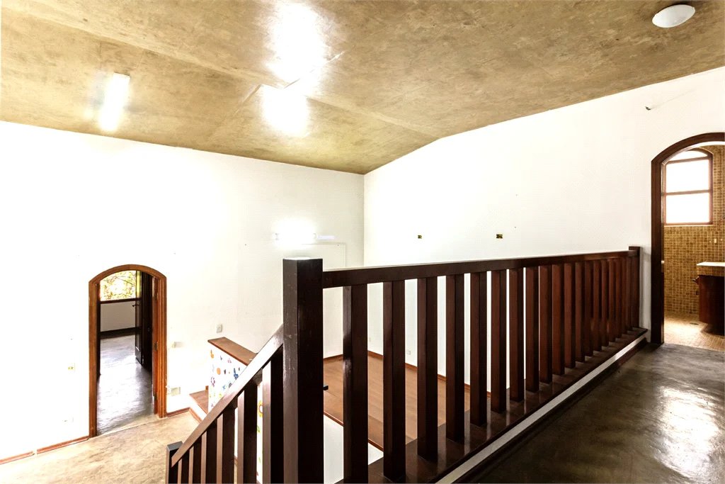 Casa à venda com 4 quartos, sendo 1 suíte,  em Jardim das Bandeiras, São Paulo, SP