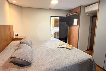 Apartamento à venda com 3 quartos, sendo 1 suíte,  em Vila Paulicéia, São Paulo, SP