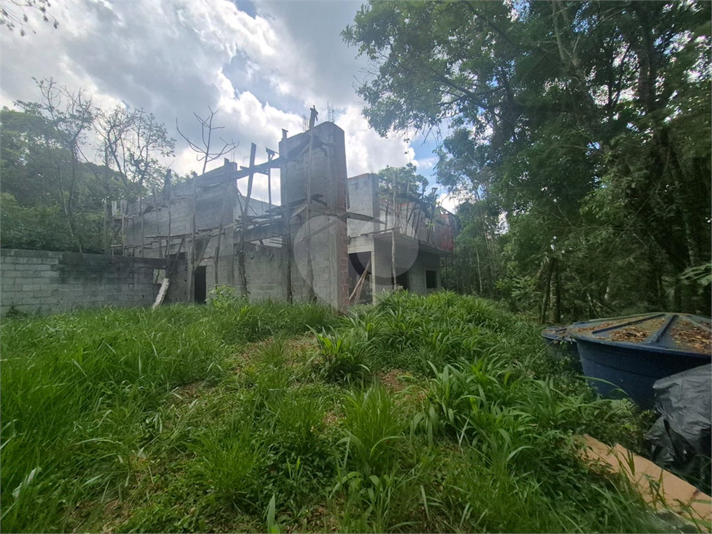 Terreno à venda no condomínio Alpes da Cantareira, Mairiporã - SP