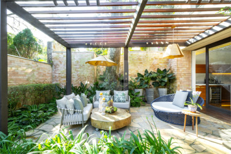 Casa à venda com 4 suítes no condomínio Vila Flora, São Paulo - SP