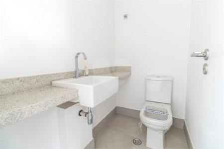 Apartamento à venda com 2 suítes em Jardim Morumbi, São Paulo, SP