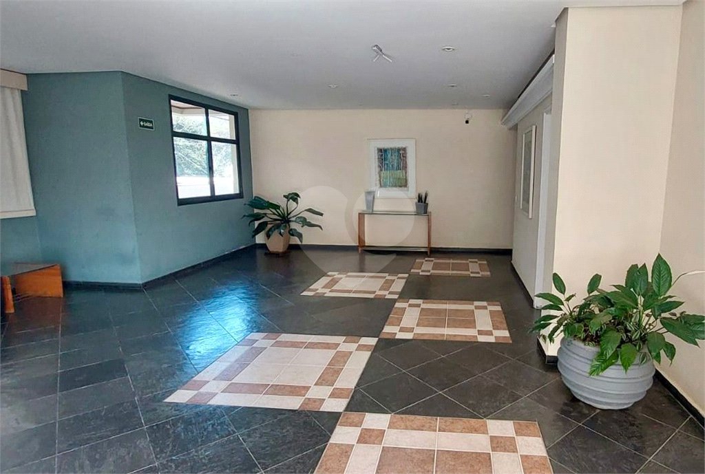 Apartamento à venda com 3 quartos, sendo 1 suíte,  em Jardim Peri Peri, São Paulo, SP