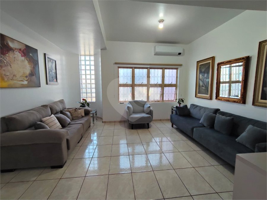 Casa à venda com 5 quartos, sendo 3 suítes, no Centro, Itapetininga, SP