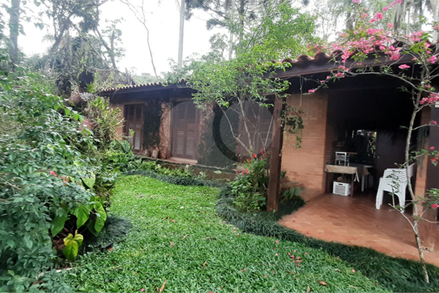 Casa Térrea à venda com 4 quartos, sendo 2 suítes, em Serra da Cantareira, Mairiporã, SP