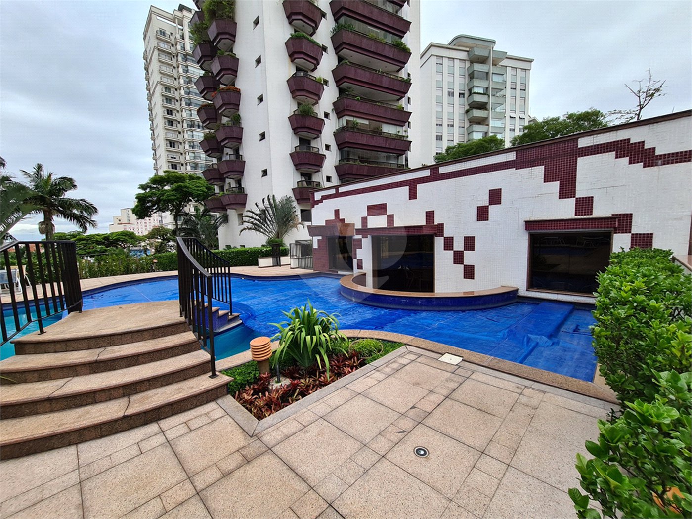 Apartamento à venda com 3 suítes em Água Fria, São Paulo, SP