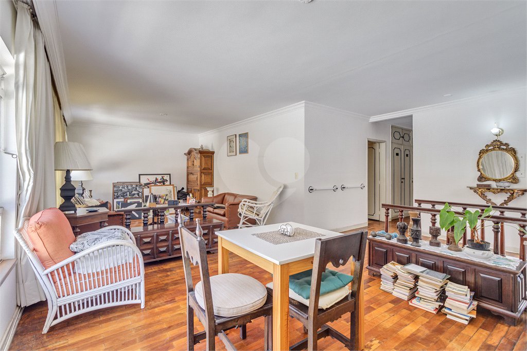 Sobrado à venda com 3 quartos, sendo 1 suíte, em Chácara Flora, São Paulo, SP