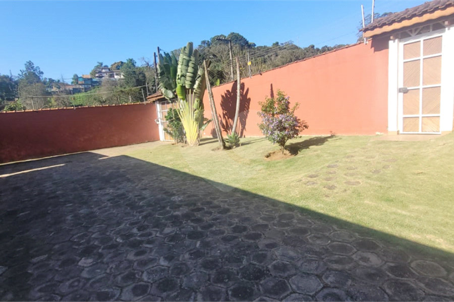 Casa à venda com 3 quartos, sendo 2 suítes,  em Mantiqueira, Mairiporã, SP