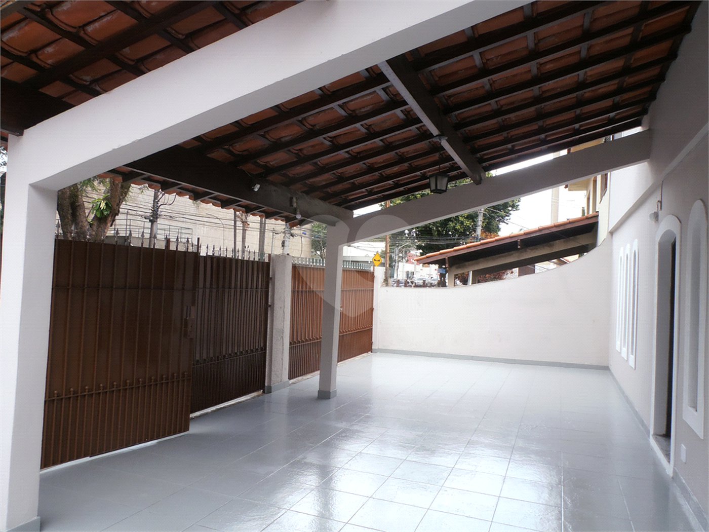 Sobrado à venda ou para alugar com 4 quartos, sendo 1 suíte, em Vila Butantã, São Paulo, SP
