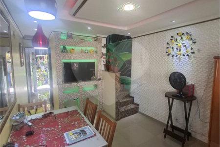 Casa à venda com 2 quartos, sendo 1 suíte, no condomínio Clube Caminho do Park, Rio de Janeiro - RJ