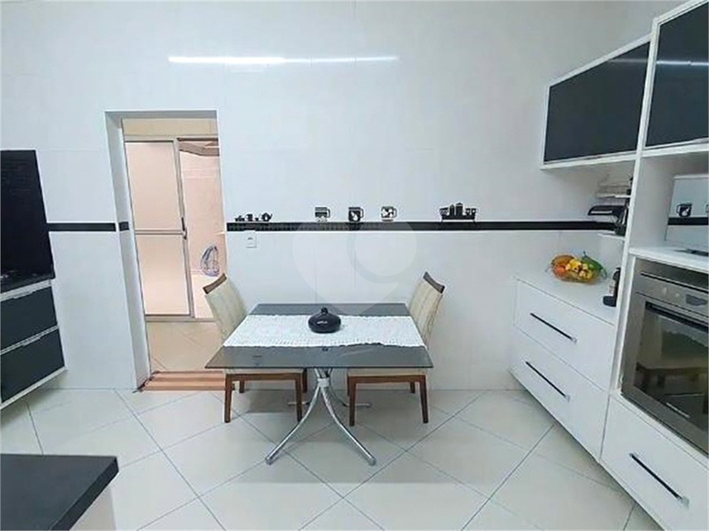 Sobrado à venda com 3 quartos, sendo 1 suíte,  em Parque Vitória, São Paulo, SP