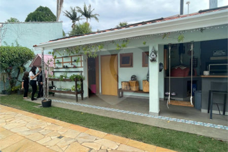 Casa à venda com 3 quartos, sendo 1 suíte, em Vila Esperia Ou Giglio, Atibaia, SP